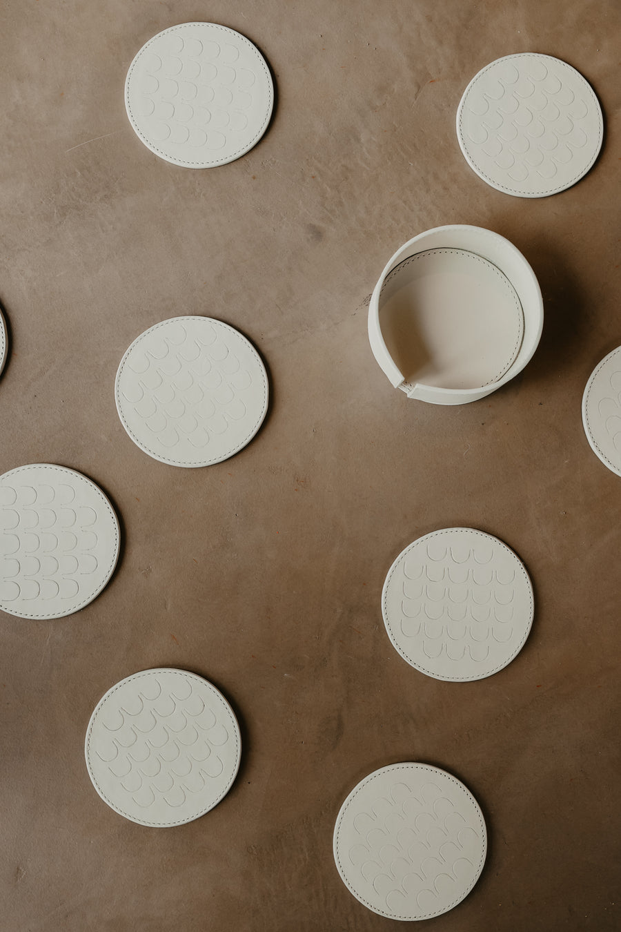 Coaster Set (10) Dots | White