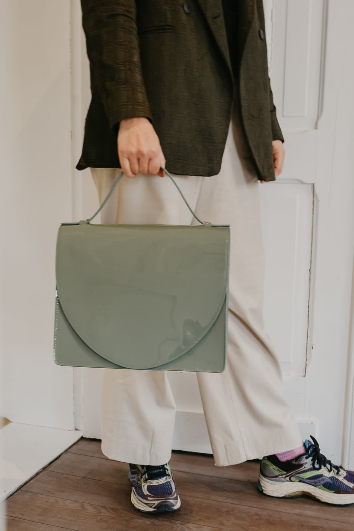 Midi Briefcase 1.0 | Olive Laqué