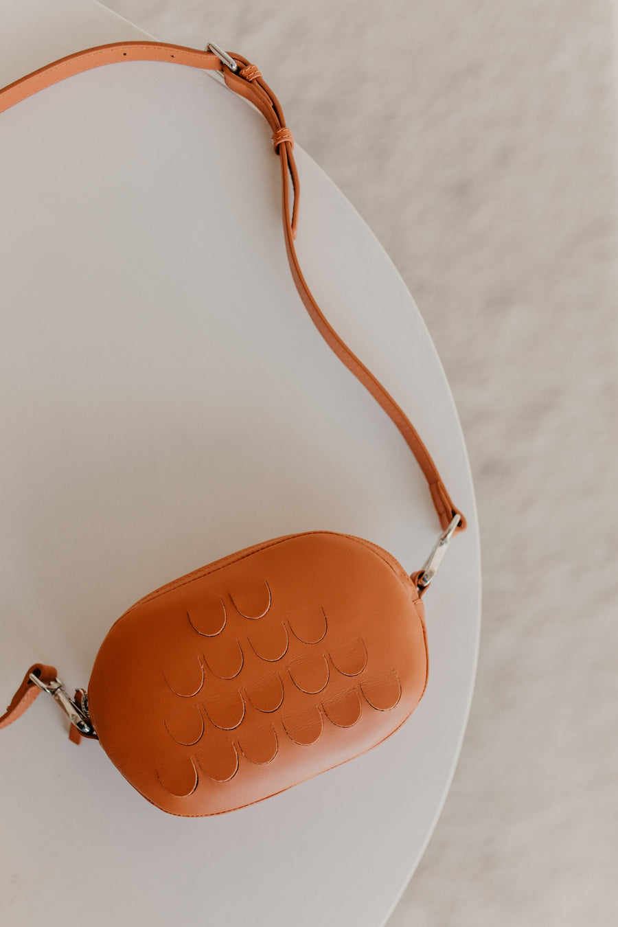 Oval Mini Bag | Roest