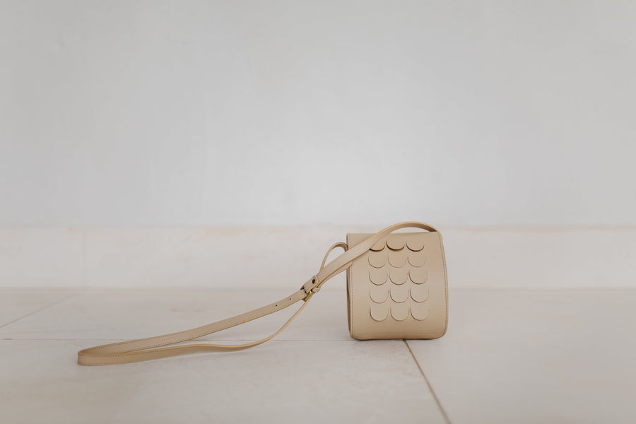 Mini Scales | Beige