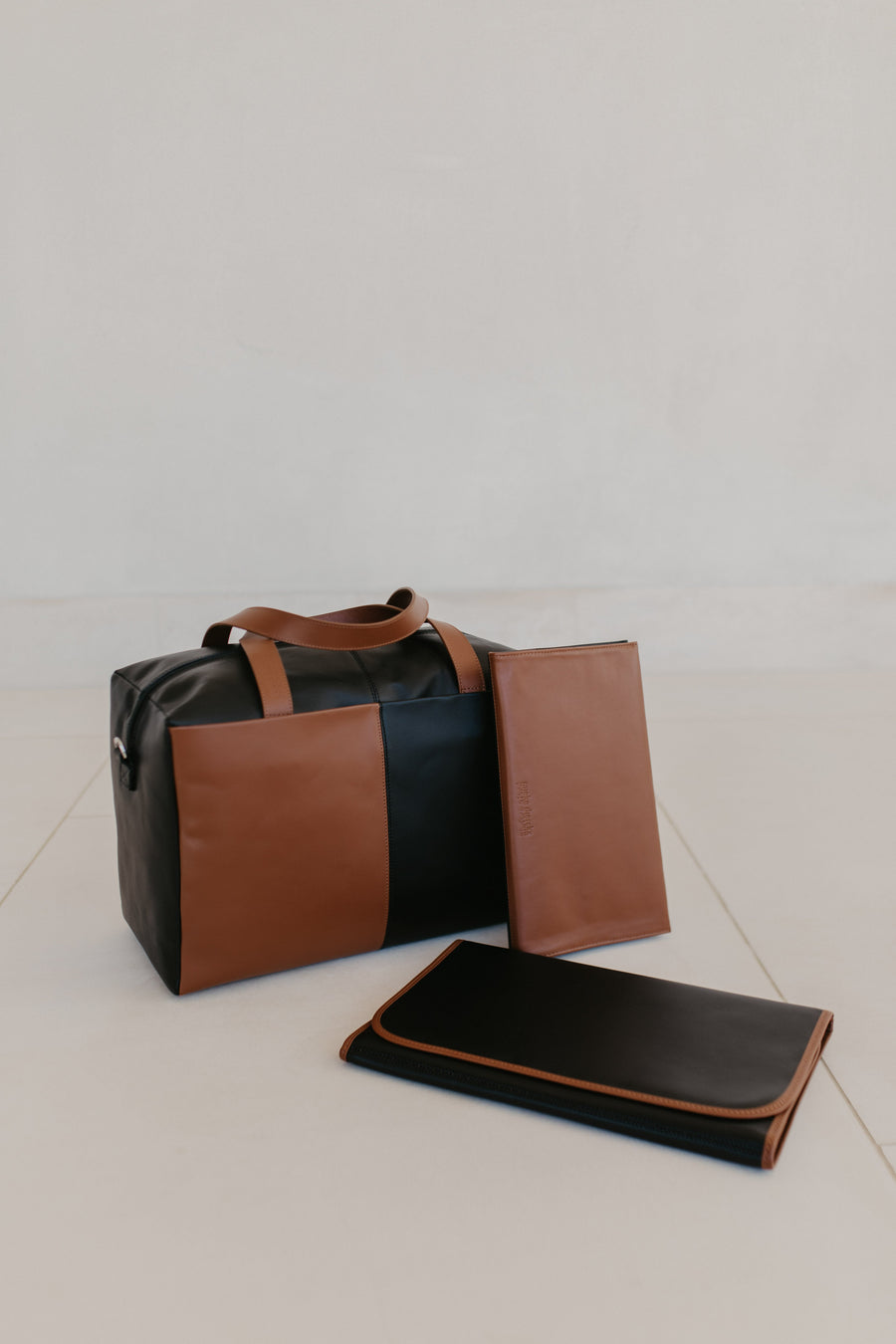 The Mommy Bag | Cognac Black