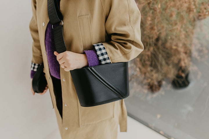 Boat Bag | Black / Black Woven Strap