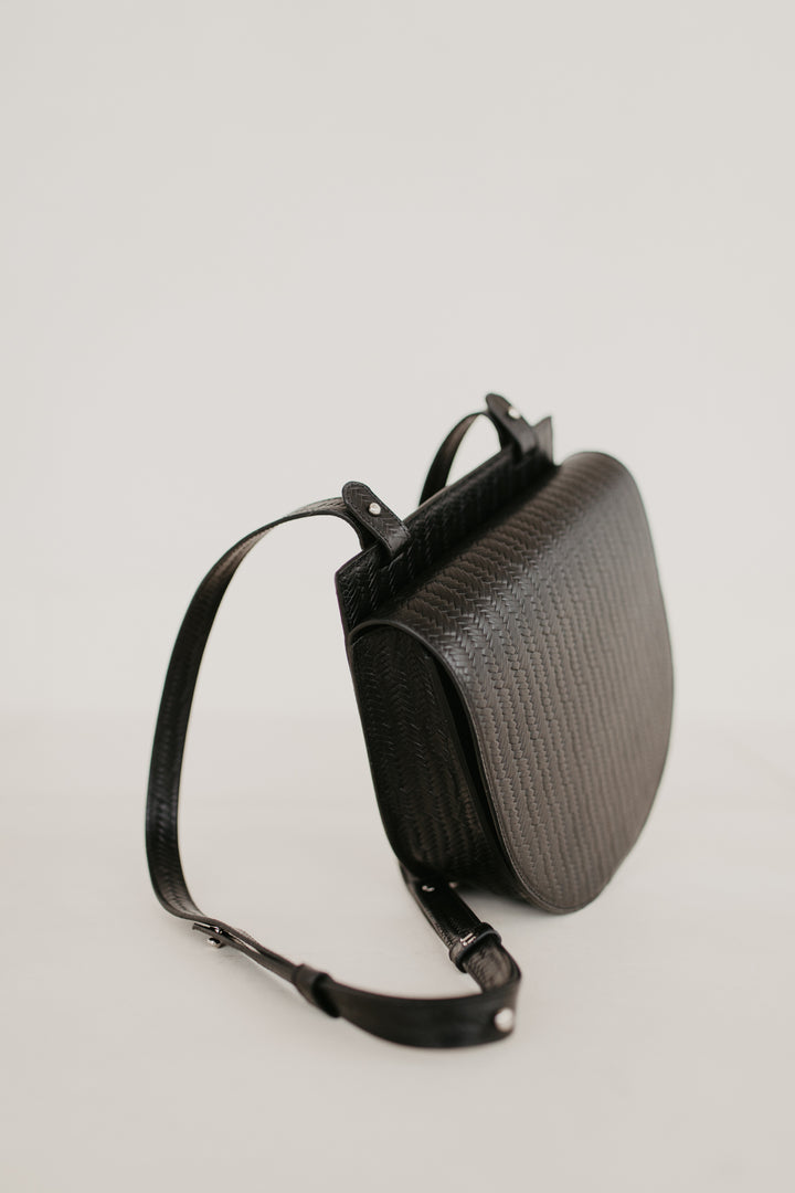 Single Saddle | Black Woven