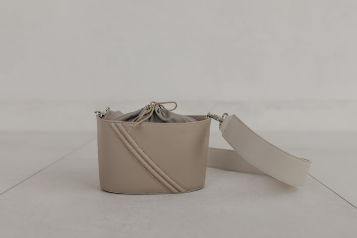 Boat Bag | Beige / Taupe Textile / Sand Strap